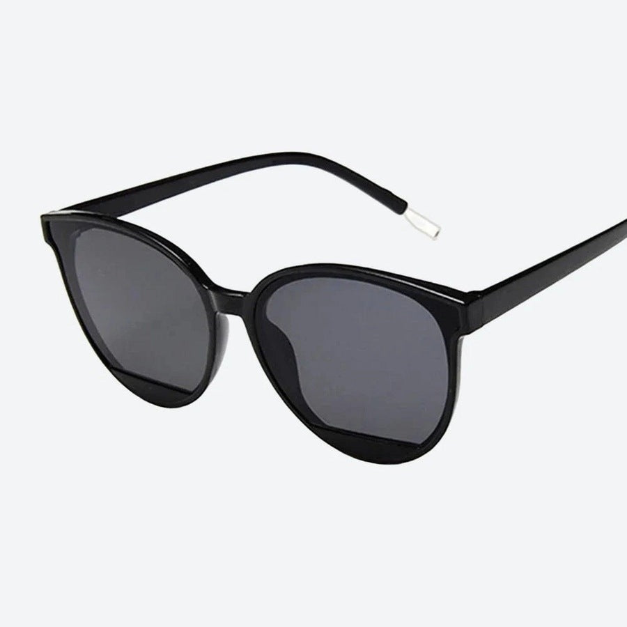 Stylish Oversized Cat-Eye Sunglasses